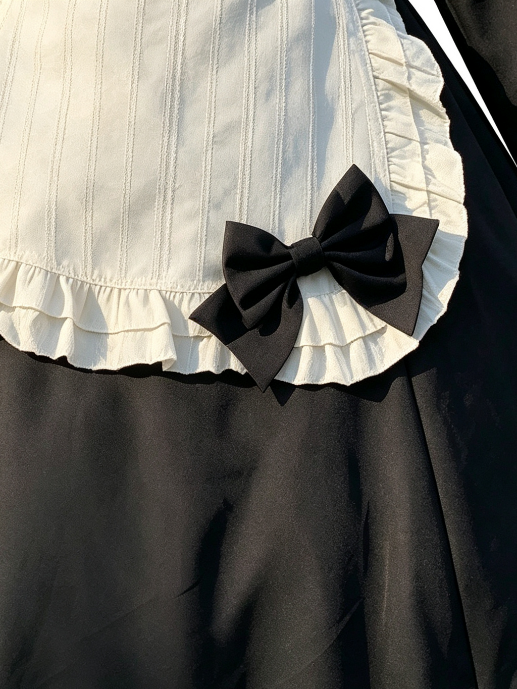 Black Cream Ruffled Maid Style Dress Vintage Lolita Long Sleeve Outfit