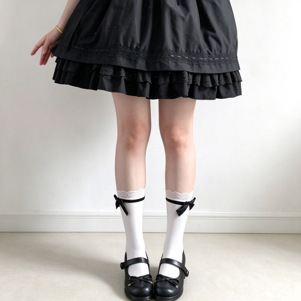 Black Lace Ruffled Bow Detail Over-Knee and Mid-Calf Sweet Lolita Socks